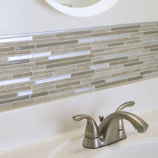 Bathroom peel and stick backsplash tile Smart Edge grey Smart Tiles