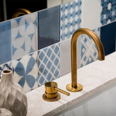 Bathroom peel and stick backsplash tile Vintage blue Smart Tiles