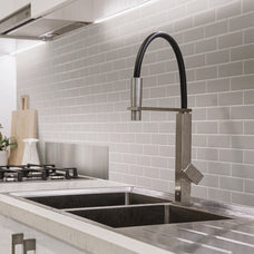 Kitchen peel and stick backsplash tile Subway light grey Smart Tiles