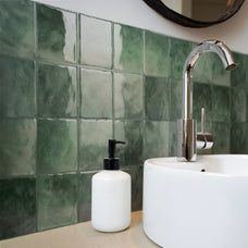 Bathroom peel and stick backsplash tile Zellige green Smart 