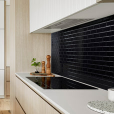 Kitchen peel and stick backsplash tile Subway black Smart Tiles